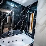 Haris Luxury No.4 Apartman Tirana