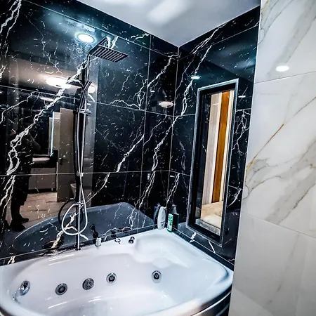 Haris Luxury No.4 Apartment Tirana
